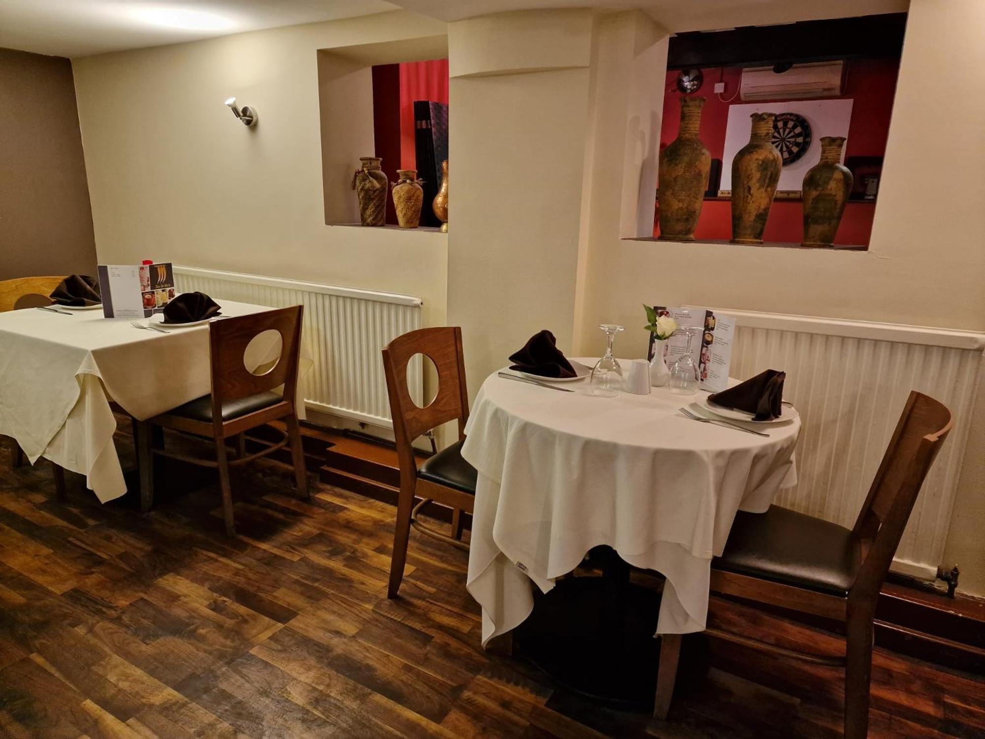 Near East Midland Airport 5 *